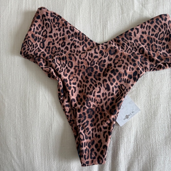 NWT - Skatie Bikini (top & bottom) - Picture 3 of 9